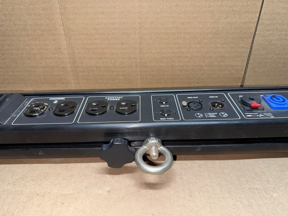 ELATION PRO BAR 4, 4-CHANNEL DMX BAR