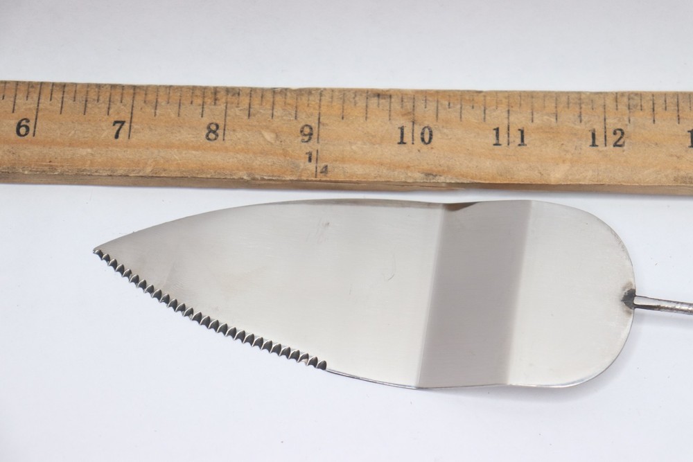 Decorative Cake Knife with Serrated Edge Chrome