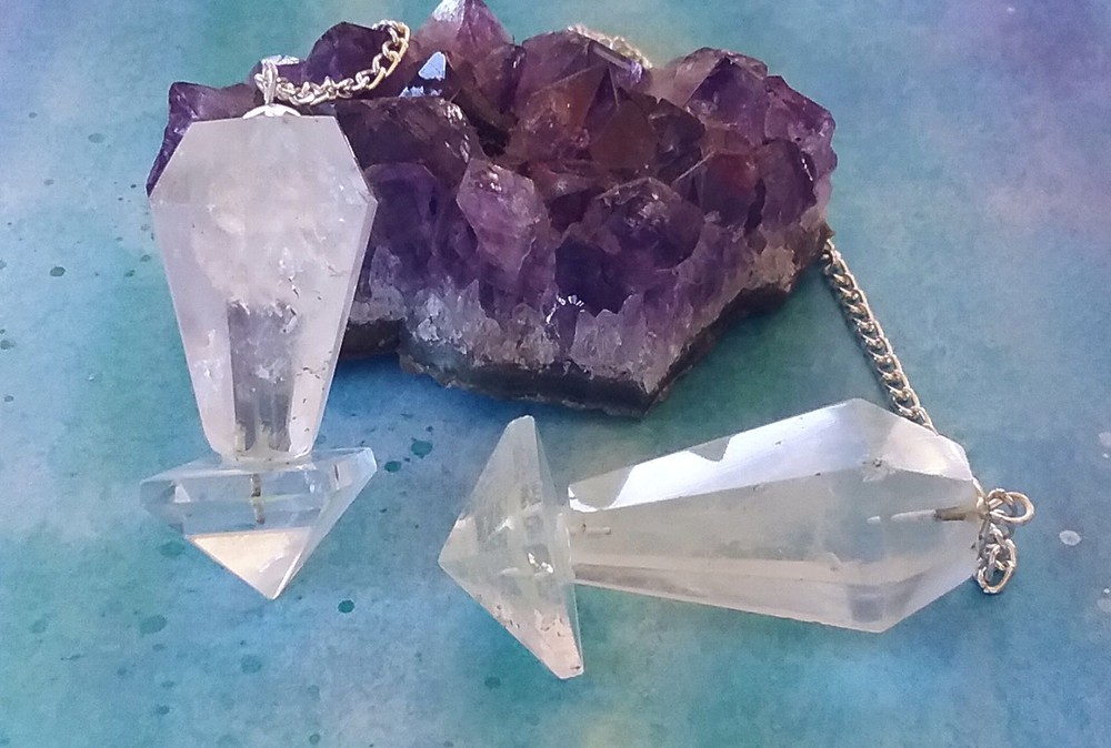 CRYSTAL Dowsing PENDULUM, Pyramid Dowsing Pendulum, Geometric Pendulum