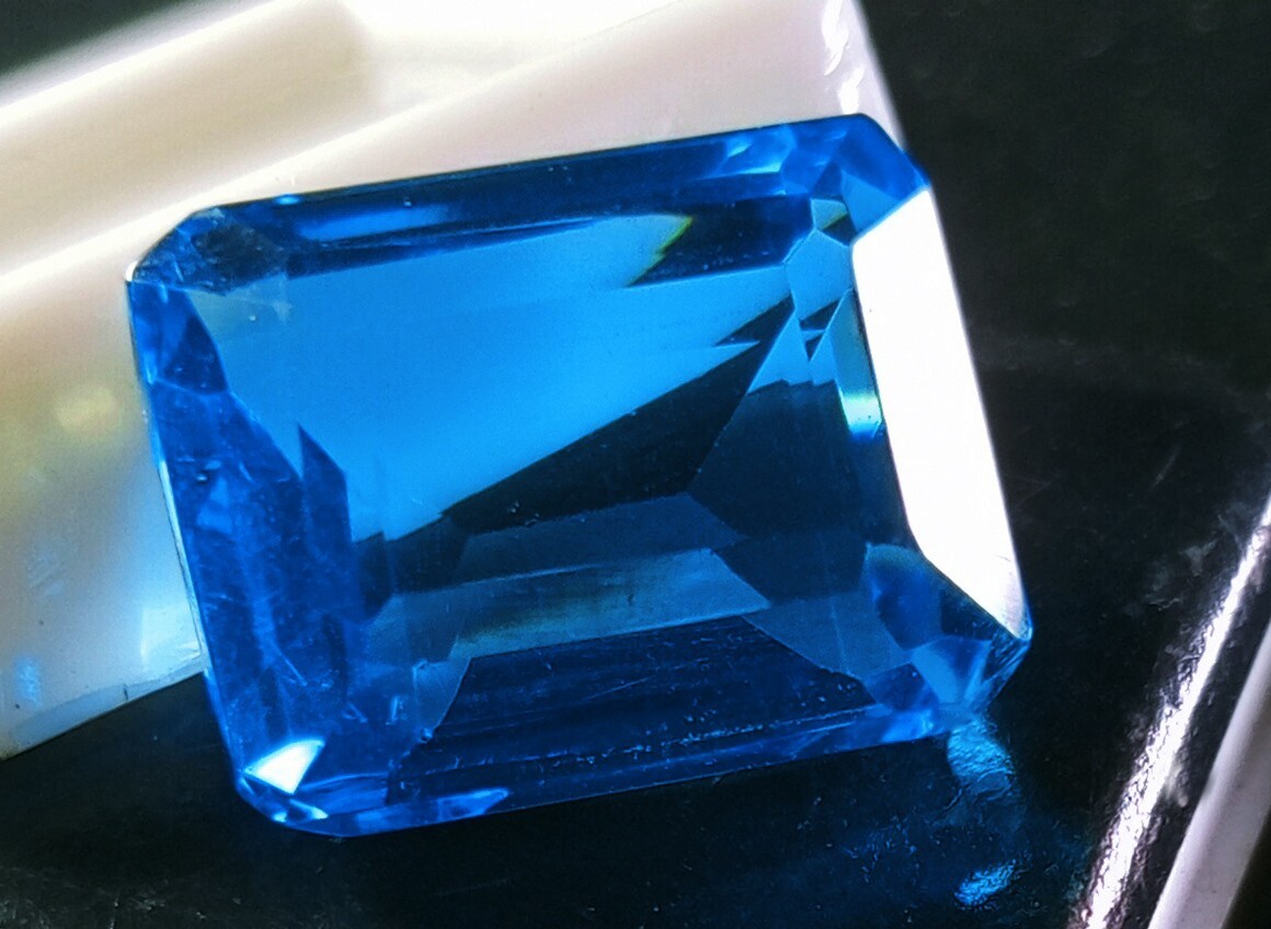 EGL Certified Natural London Blue Topaz 16.80 Ct Emerald Cut Loose Gemstone AAA