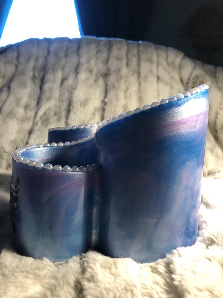 Pencil holder￼