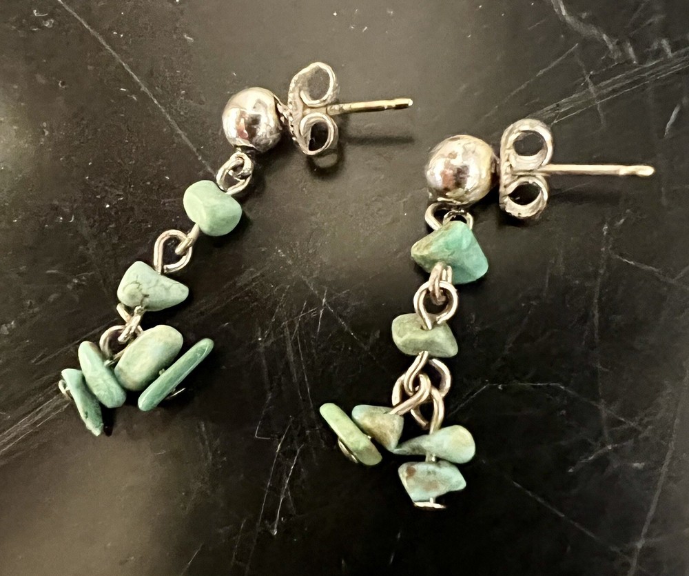 Turquoise Dangle Earrins 1"