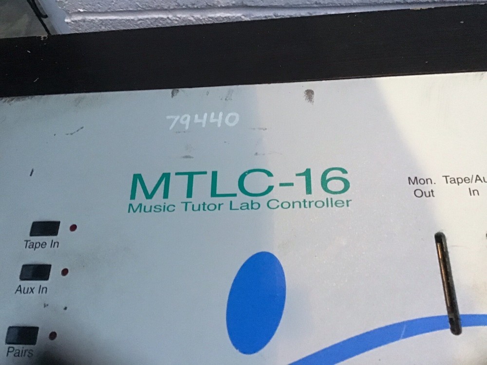 Roland Music Tutor Interactive MTLC-16 Music Tutor Lab Controller