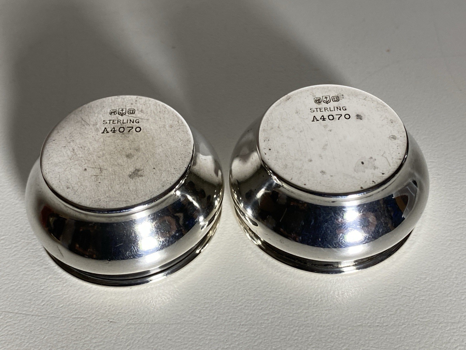 2 Antique Hallmarked Gorham Sterling Silver Open Salt Cellars A4070 Covington