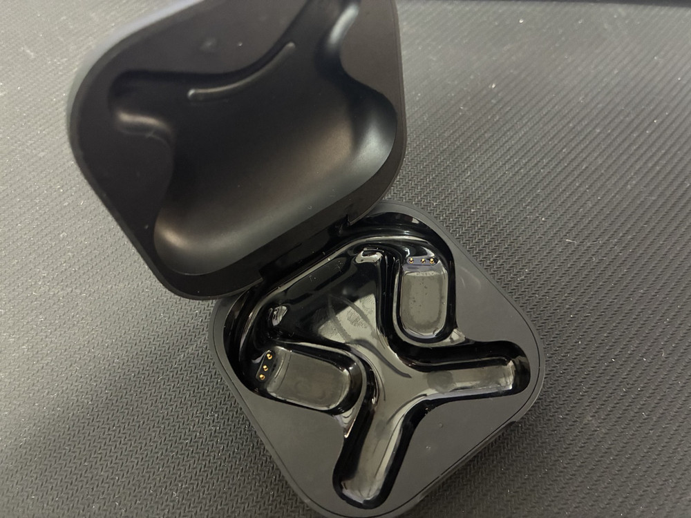 Shokz OpenFit Open-Ear Charing case (T910) with cable only , no earbuds