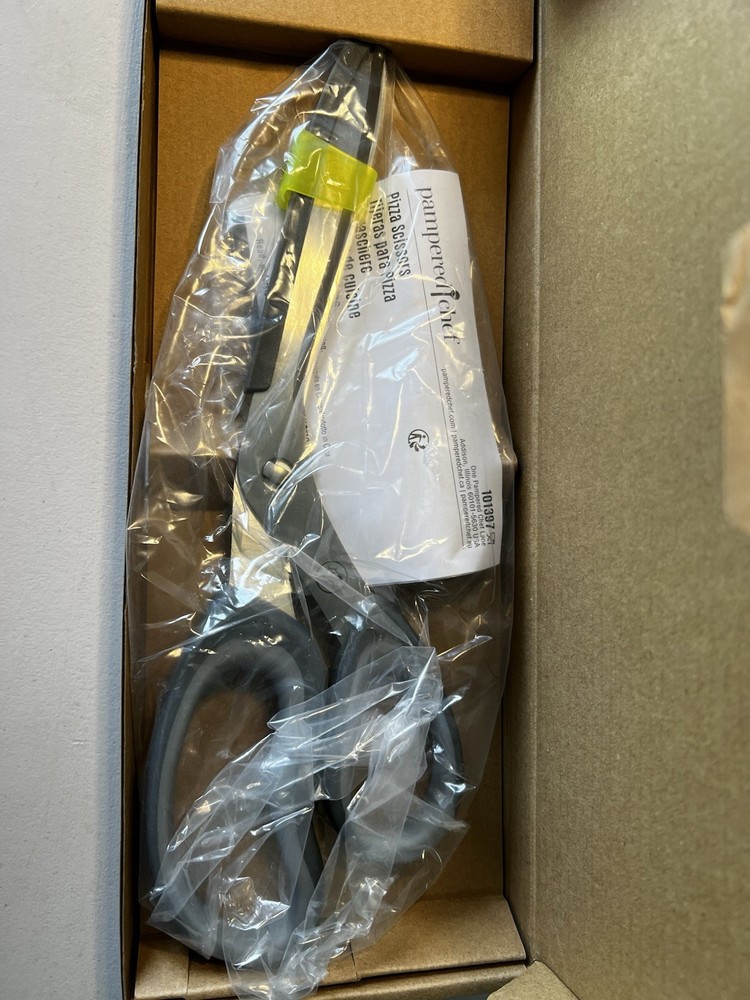 Pampered Chef Pizza Scissors Gray 101397