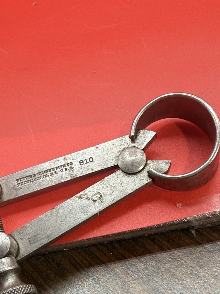 BROWN & SHARPE 810 INSIDE CALIPERS F3