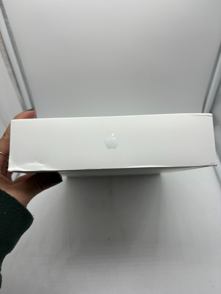 Apple iPad 10th Generation A16 EMPTY BOX with Manuals