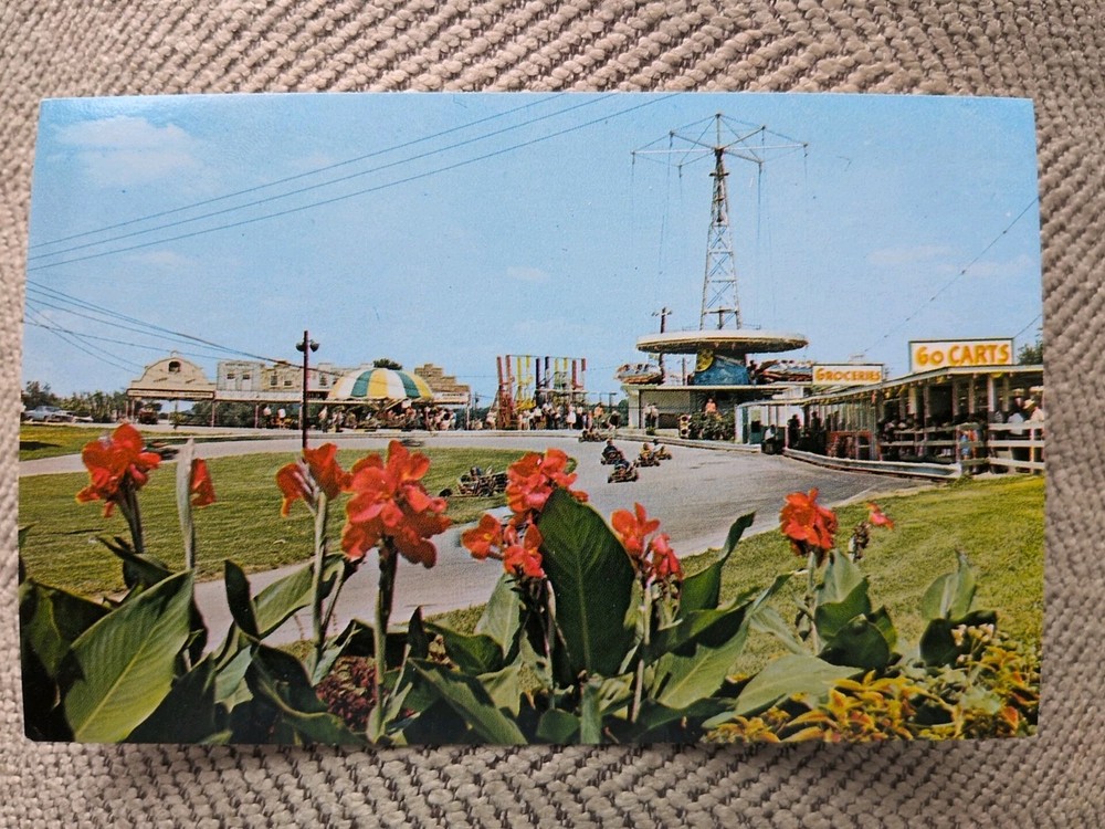Vintage Beech Bend Park Amusement Theme Park Postcard