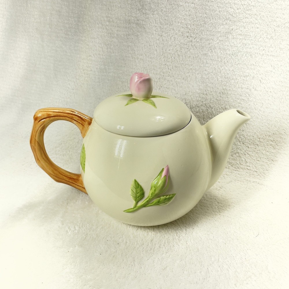 A Telaflora Gift Pink Rose Tea Pot