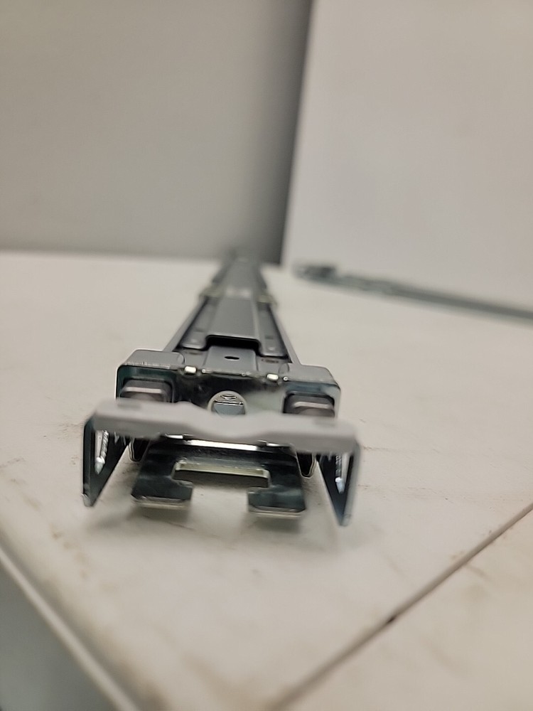 King Slide Rack Mount Slider #800-102494-02