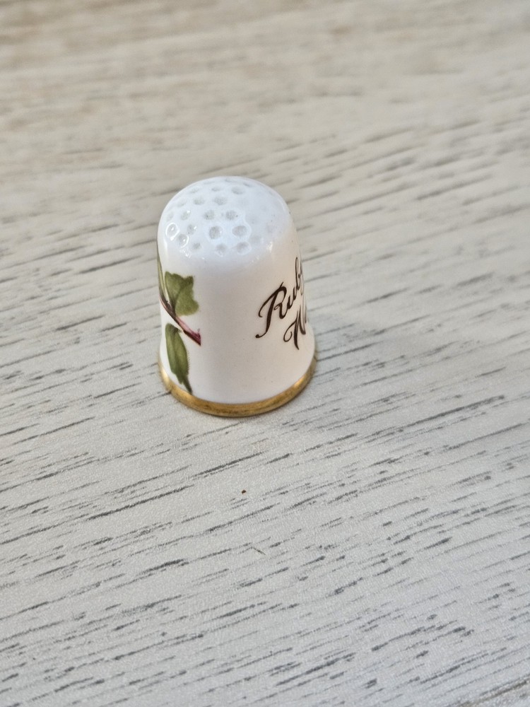 Collectible Loverswall Ruby Wedding Anniversary Bone China Thimble.