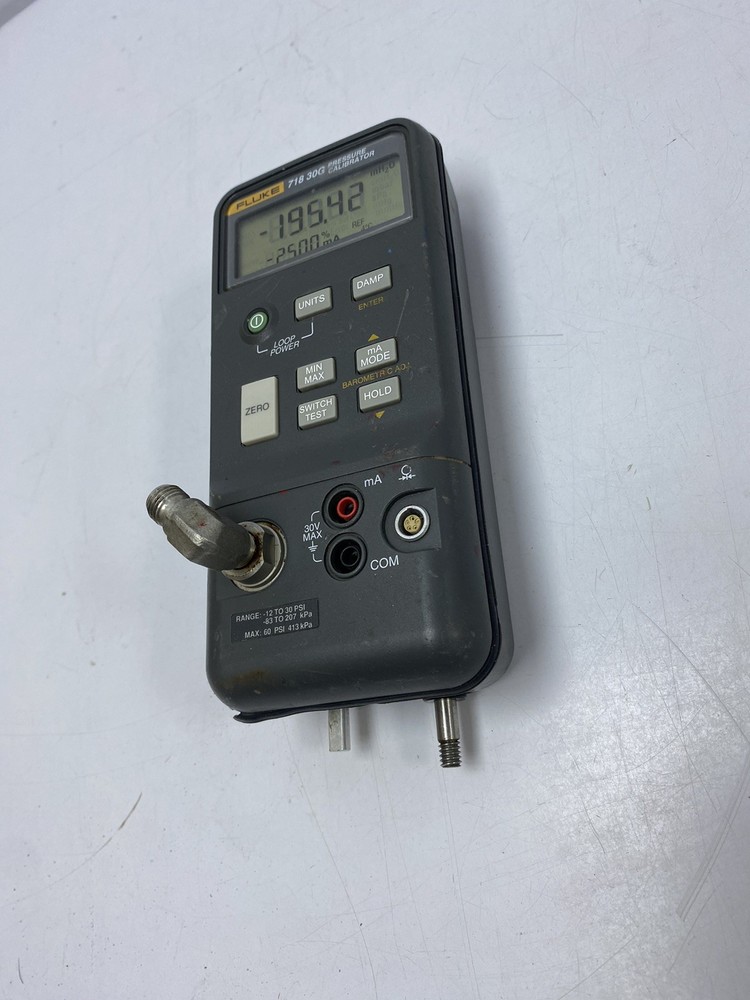 Fluke 718 30G Pressure Calibrator