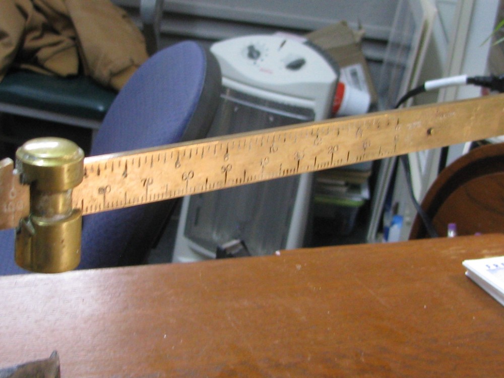 VINTAGE HOWE CAST IRON FISH TAIL SCALE