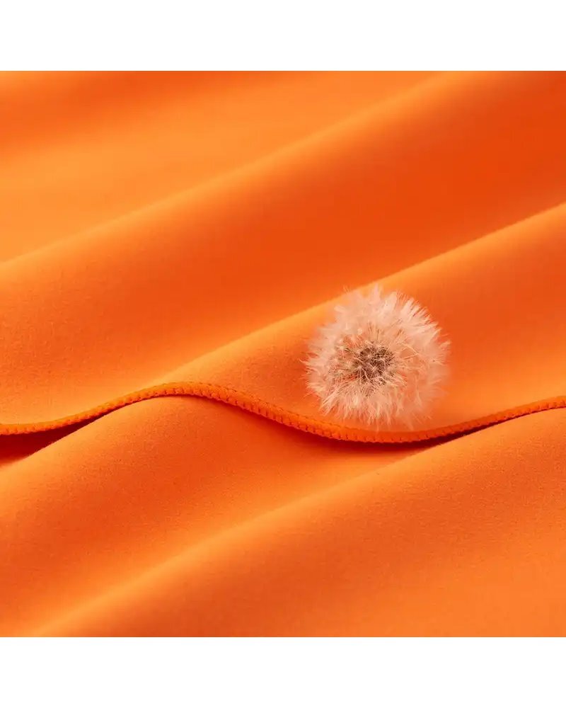 - Fit-Flip Microfiber Towel 30x50 cm, Orange