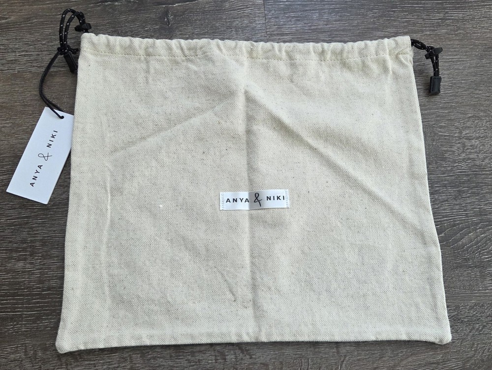 NWT Anya & Niki Drawstring Bag