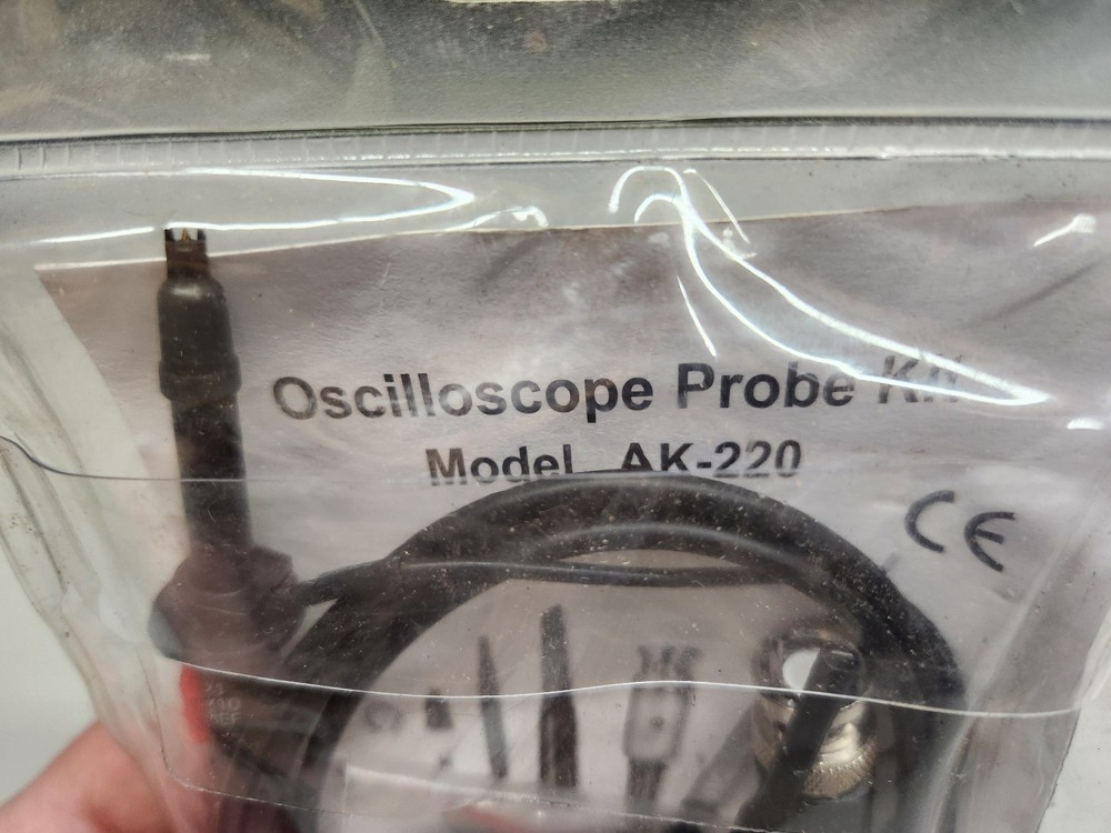 Oscilloscope Probe Kit AK-220