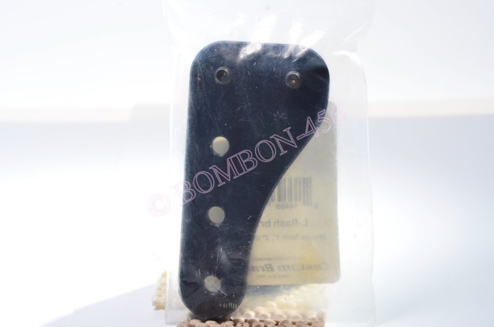 CUSTOM BRACKETS BRACKET ACCESSORIES LF -L FLASH BRACKET-MOVES FORWARD 1-3" NEW