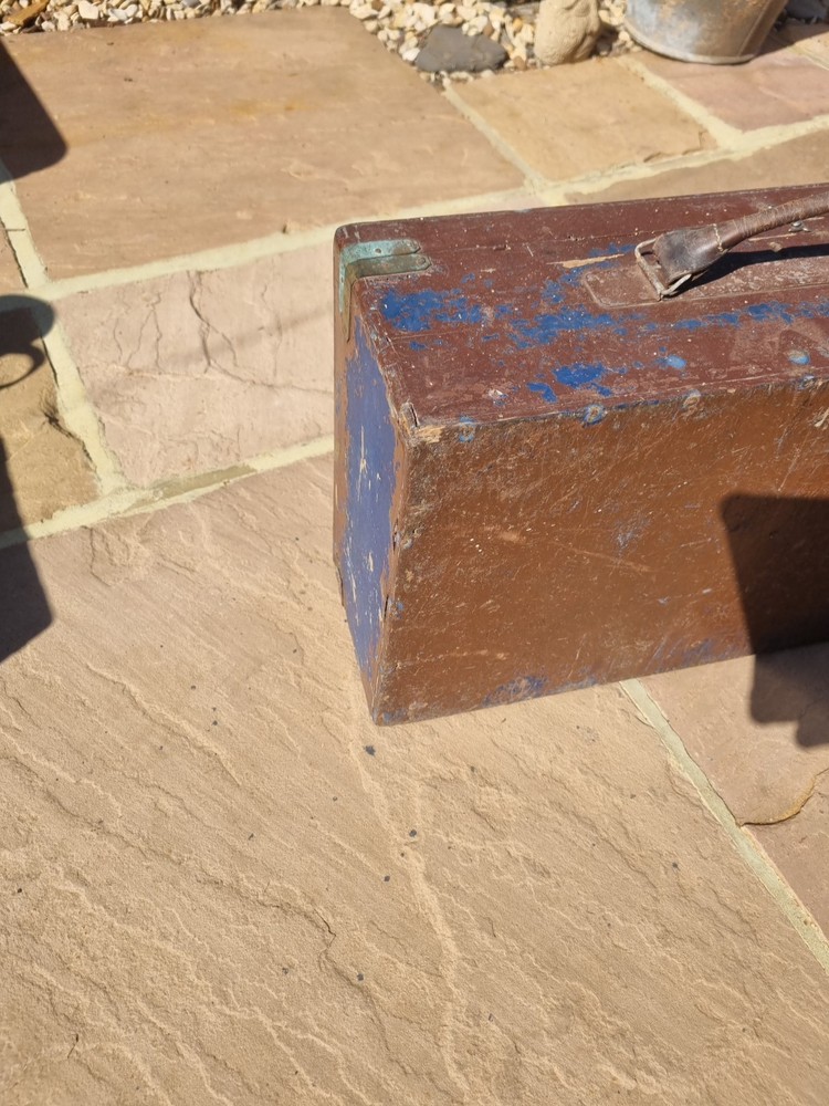 wooden carpenters box small
