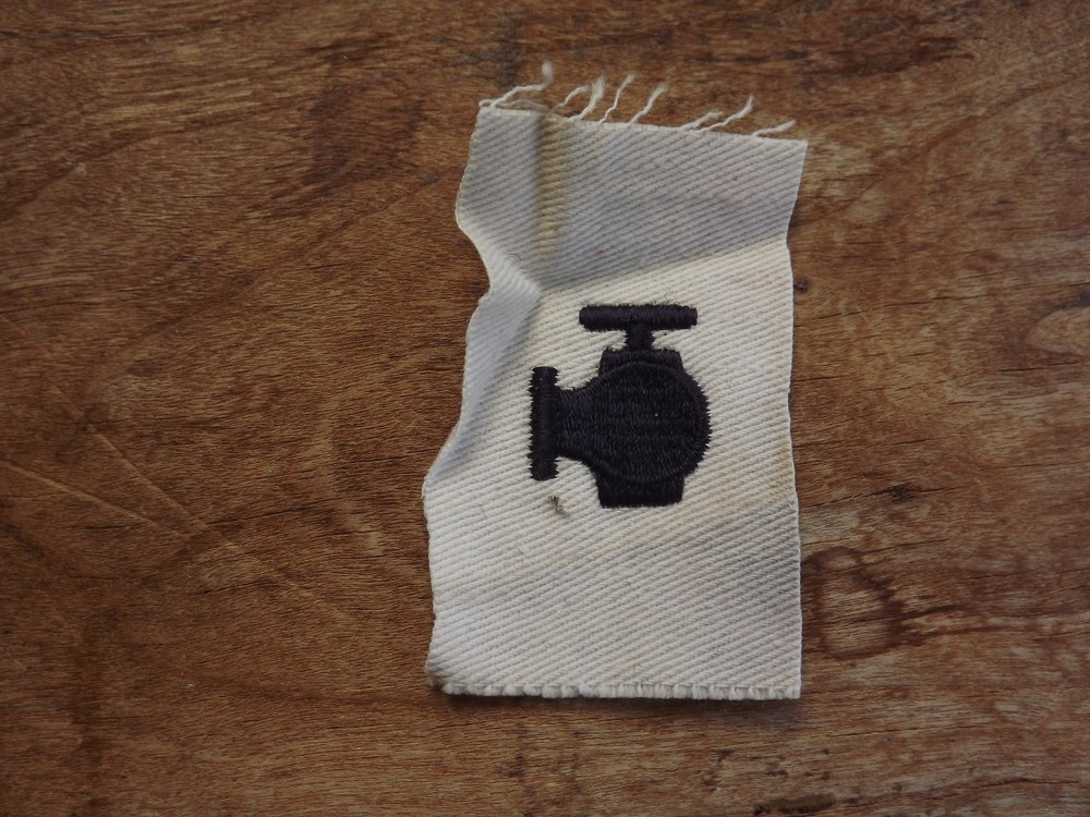 Navy Utilitiesman Distinguishing Mark - INV# C1129