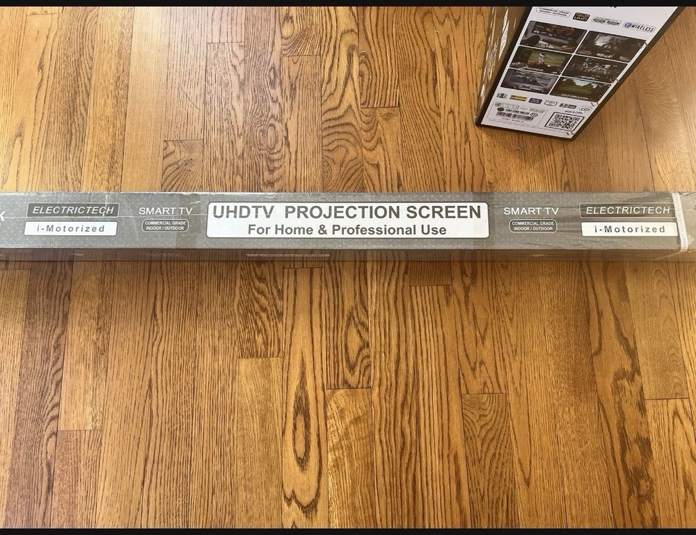 I Motorized Projector Screen