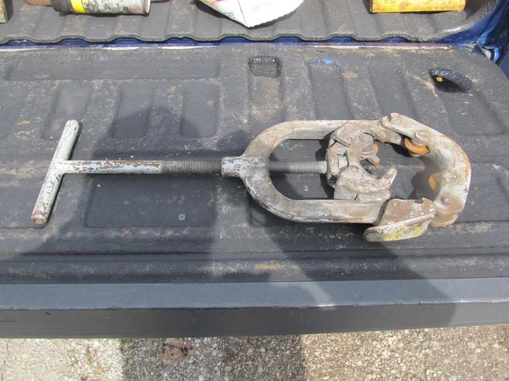 Reed HC4 H4 Hinged Wrap Around Pipe Cutter 2-1/2"-4"
