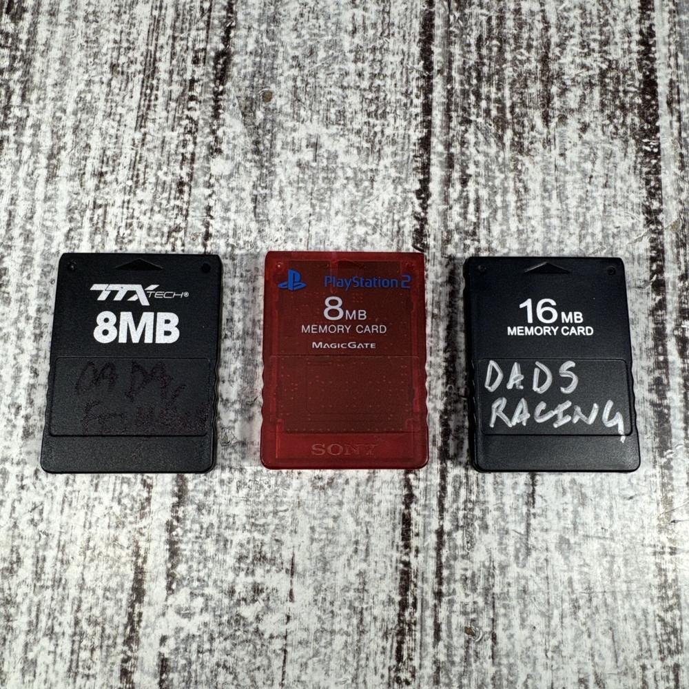 Sony PPS2 Official OEM MagicGate 8mb Memory Card Red SCPH-10020 + 2 Extra