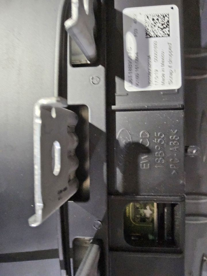 2020 Ford Escape Front 8.0" Display Screen