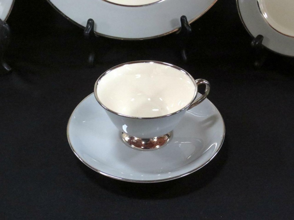 Flintridge Brookmere Light Blue Fine Dinnerware China 5 Pc Place Setting