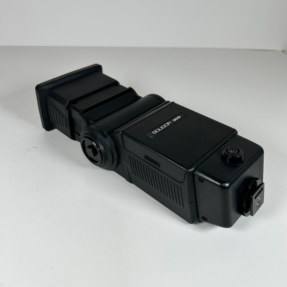 Soligor Auto Flash Unit – Vintage Hot Shoe Camera Flash – Fully Working – Clean