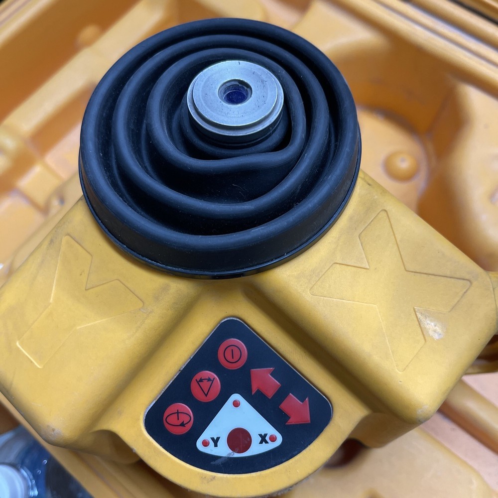 SPECTRA LASER LEVEL PRECISON WITH CASE