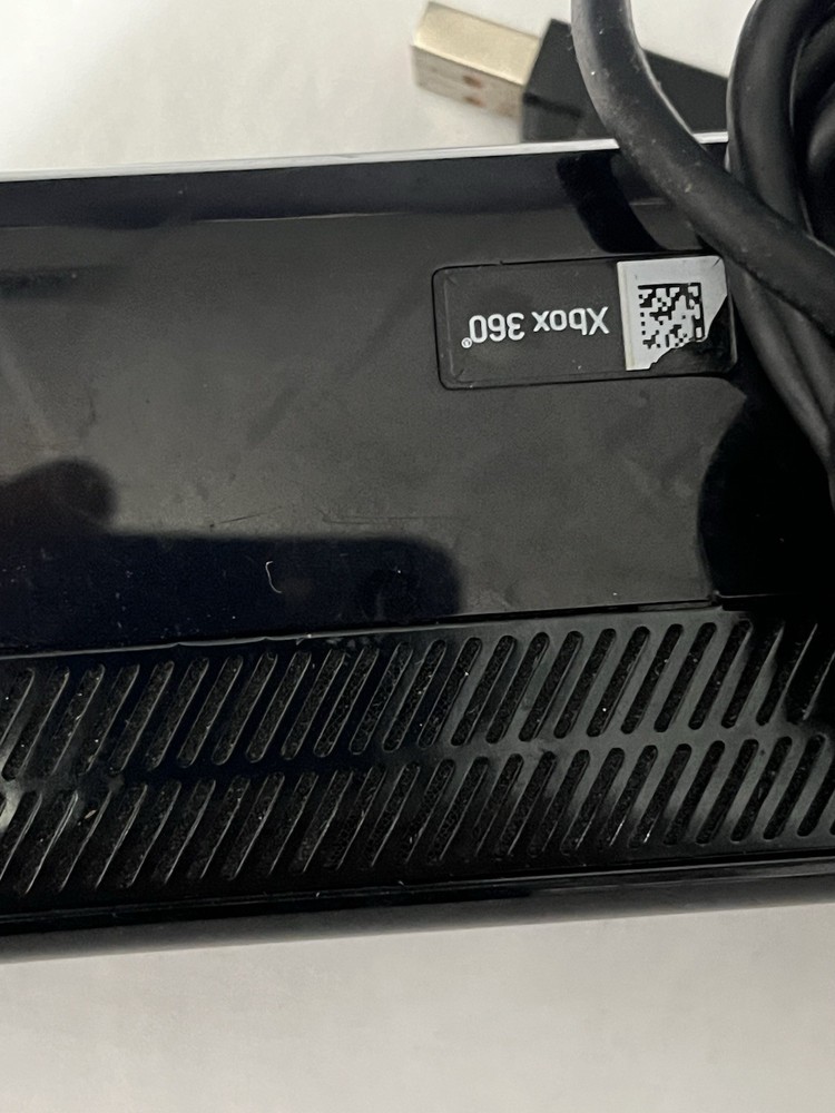 Xbox 360 Kinect Motion Sensor Camera 1414 + Kinectimals Game Bundle - Black OEM