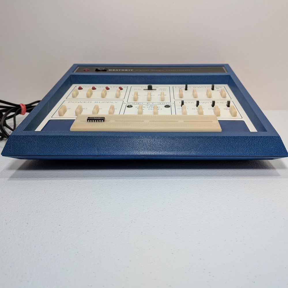 Vintage Heathkit Model ET-3200 Electronic Design Experimenter - Powers On