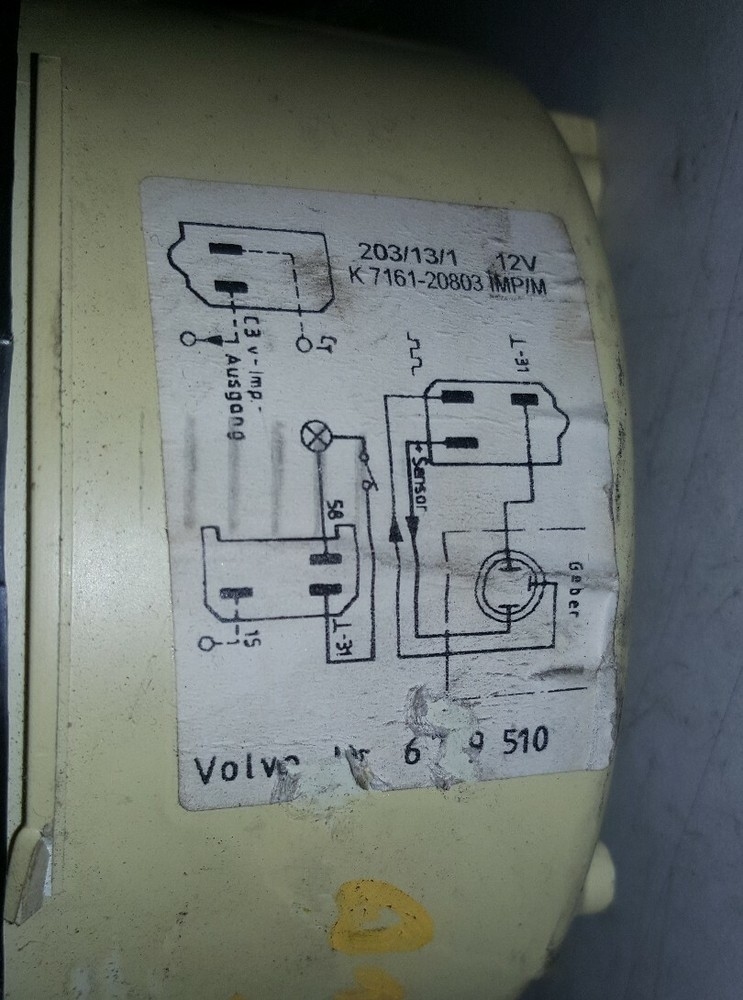 VOLVO INSTRUMENT SPEEDING CLUSTER