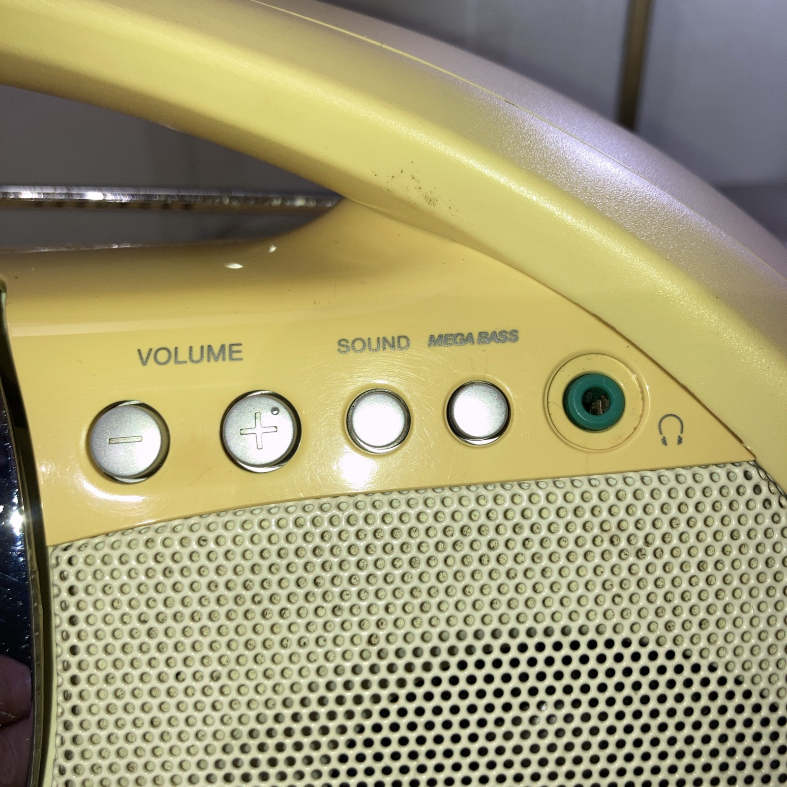 Sony ZS-YN7 Boombox CD/R-RW/AM FM/MP3 MegaBass Tested working Some Blemishes