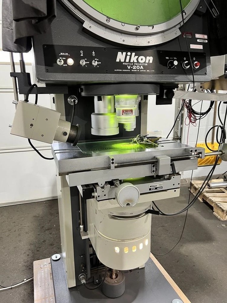 NIKON V-20A Floor Model Vertical Beam Optical Comparator / Profile Project