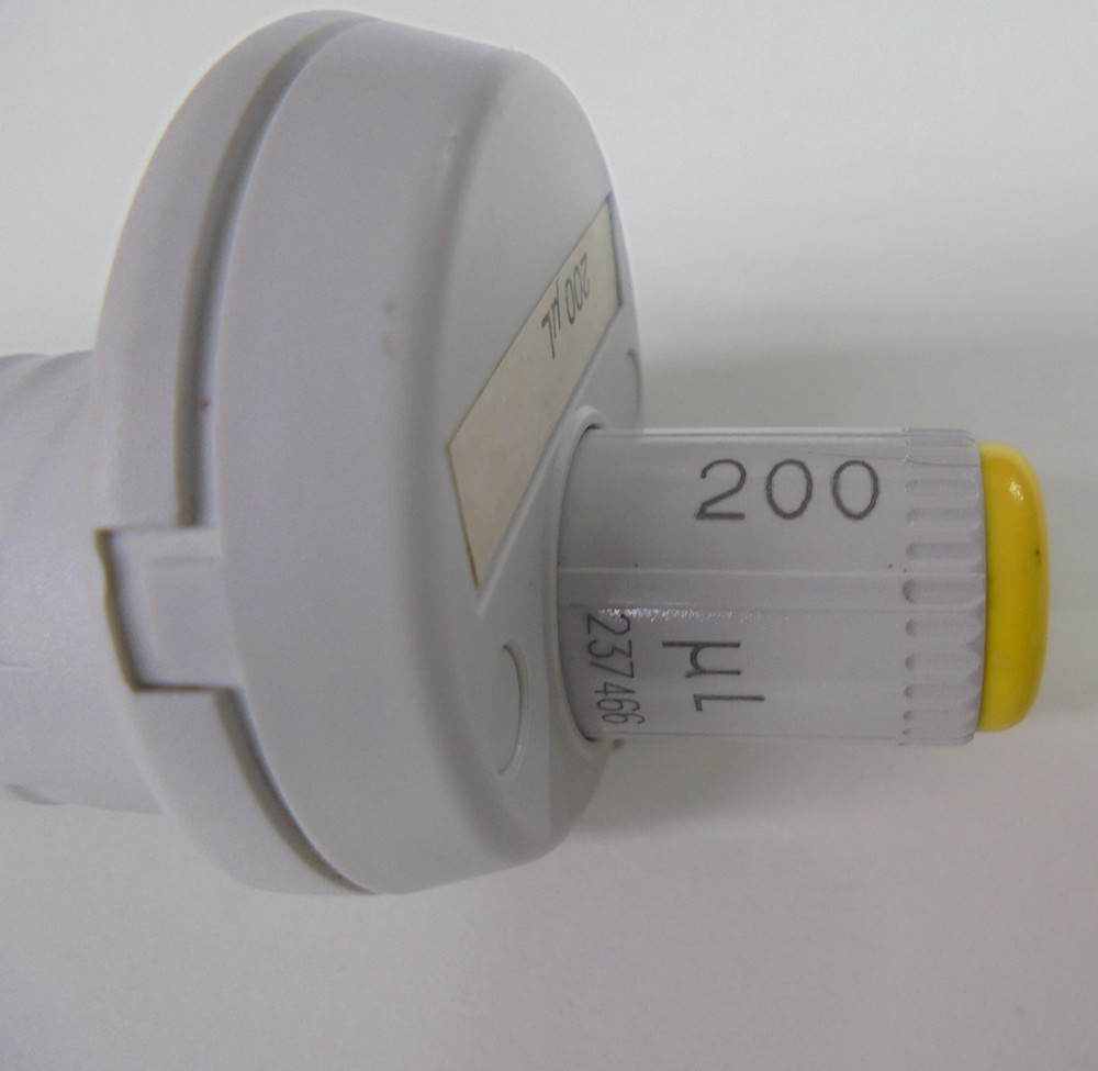 EPPENDORF REFERENCE 200 200µL SINGLE CHANNEL MANUAL PIPETTE