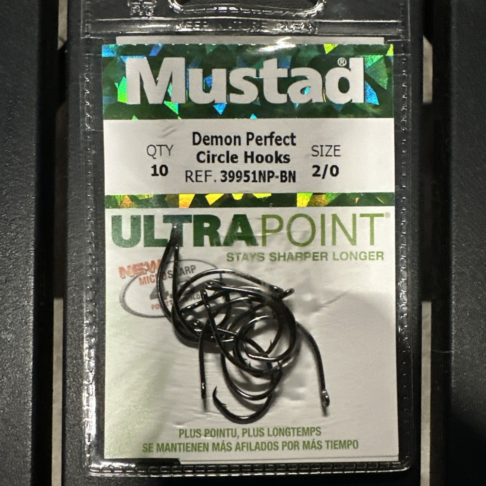 Mustad 39951BLN 2/0 Circle Hook 10Ct