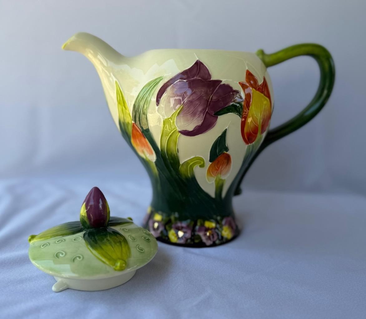 Blue Sky Clayworks Jeanette McCall Tulip Icing on the cake Ceramic Tea Pot New