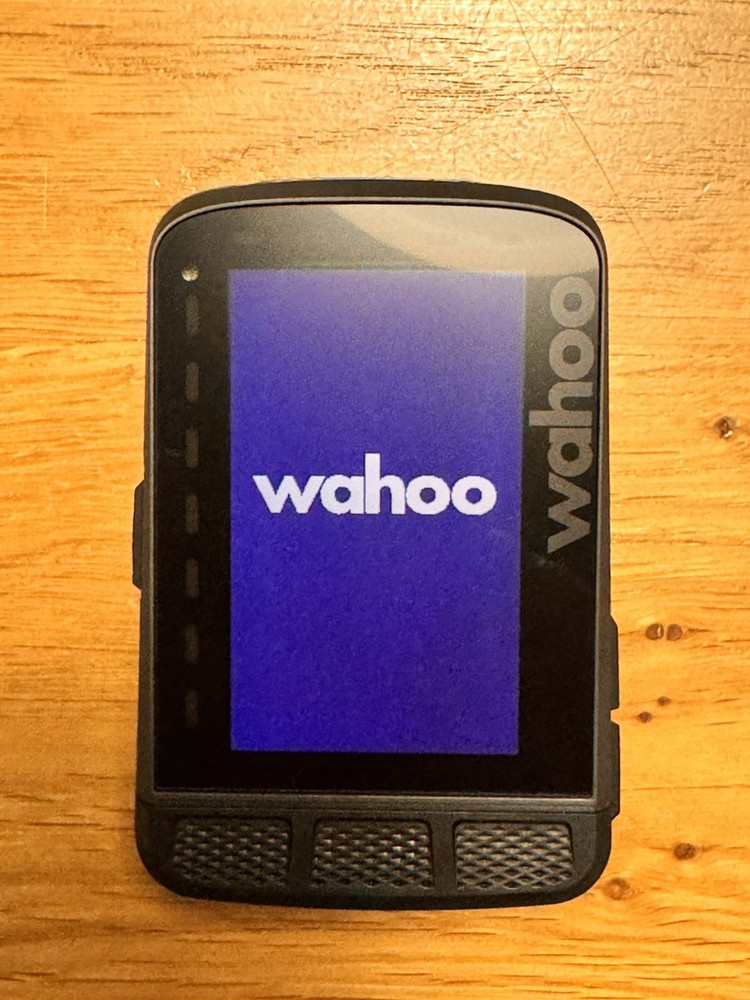 Wahoo Element Roam V1 GPS Bike Computer