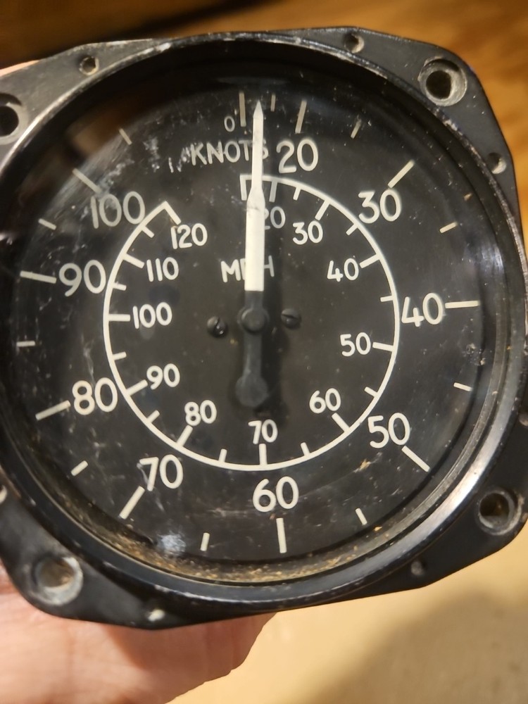 United Instruments Airspeed Indicator Part No. 8000