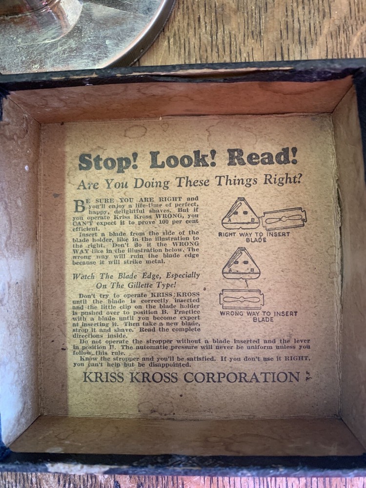 Antique 1920s KRISS KROSS STROPPER & RAZOR sharpener + Box