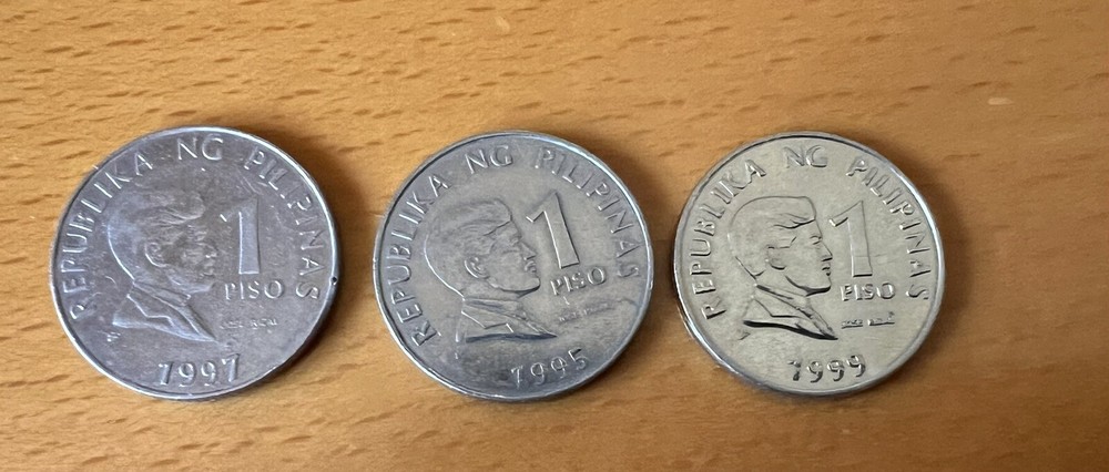 Republica Philippinas 1 piso coins (3)
