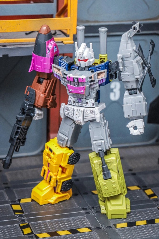Transformers Bruticus Combining Accessory & each component part Blokees Defender
