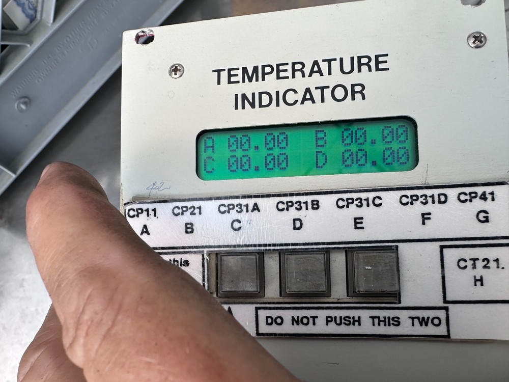 Scientific Instruments Inc Model 9300 Temperature Indicator