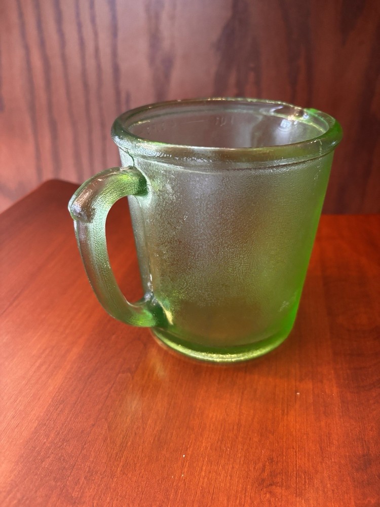 Green Depression Glass 4 Cup Measuring Cup Textured Pattern 2 Small Chips