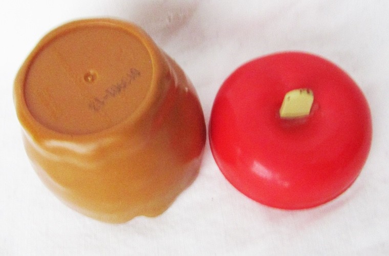 Vintage plastic apple bubble gum candy container carmel apple shape