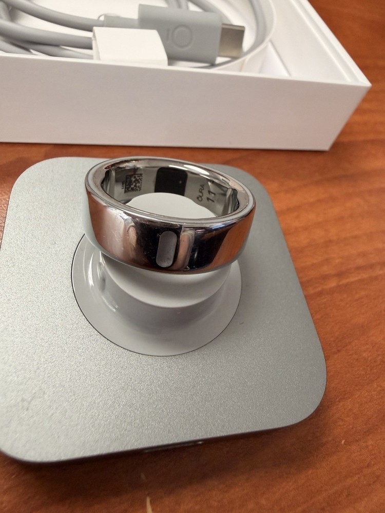 Oura Ring Gen 4 -Size 11 - Silver - Great Condition