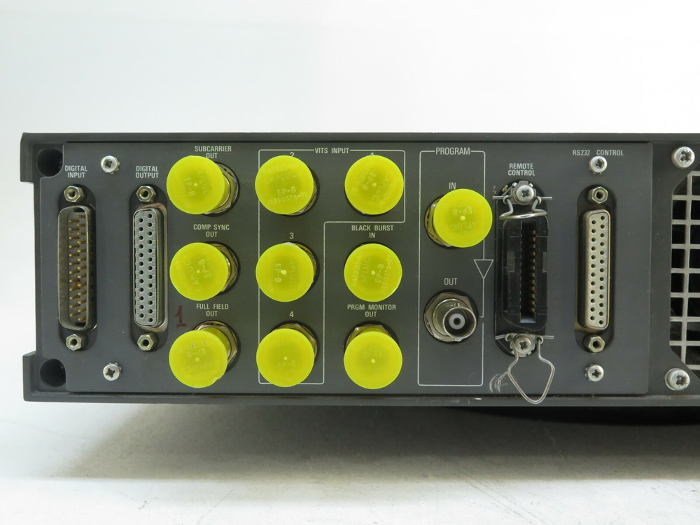TEKTRONIX 1910 Digital Signal Generator