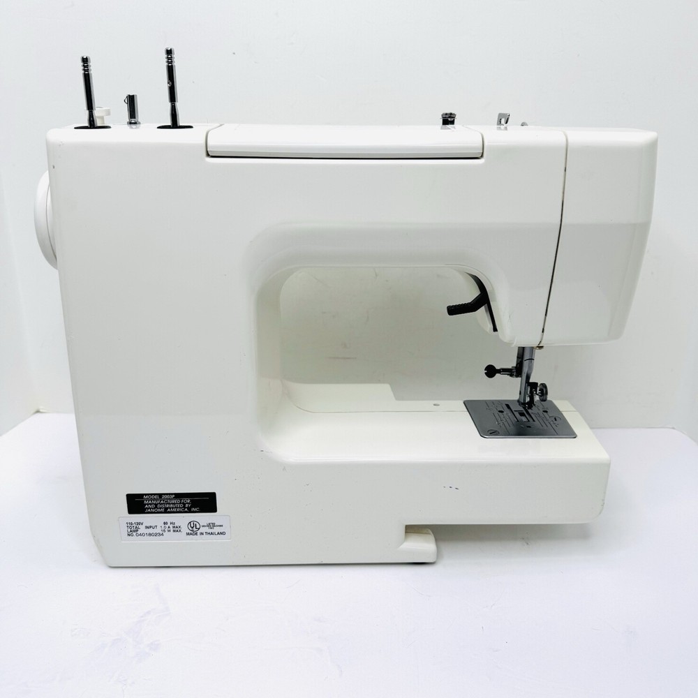 JANOME Sewing Machine 2003P With Pedal - Used